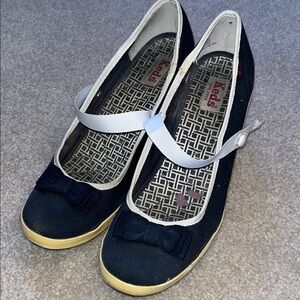 Keds wedge with bow